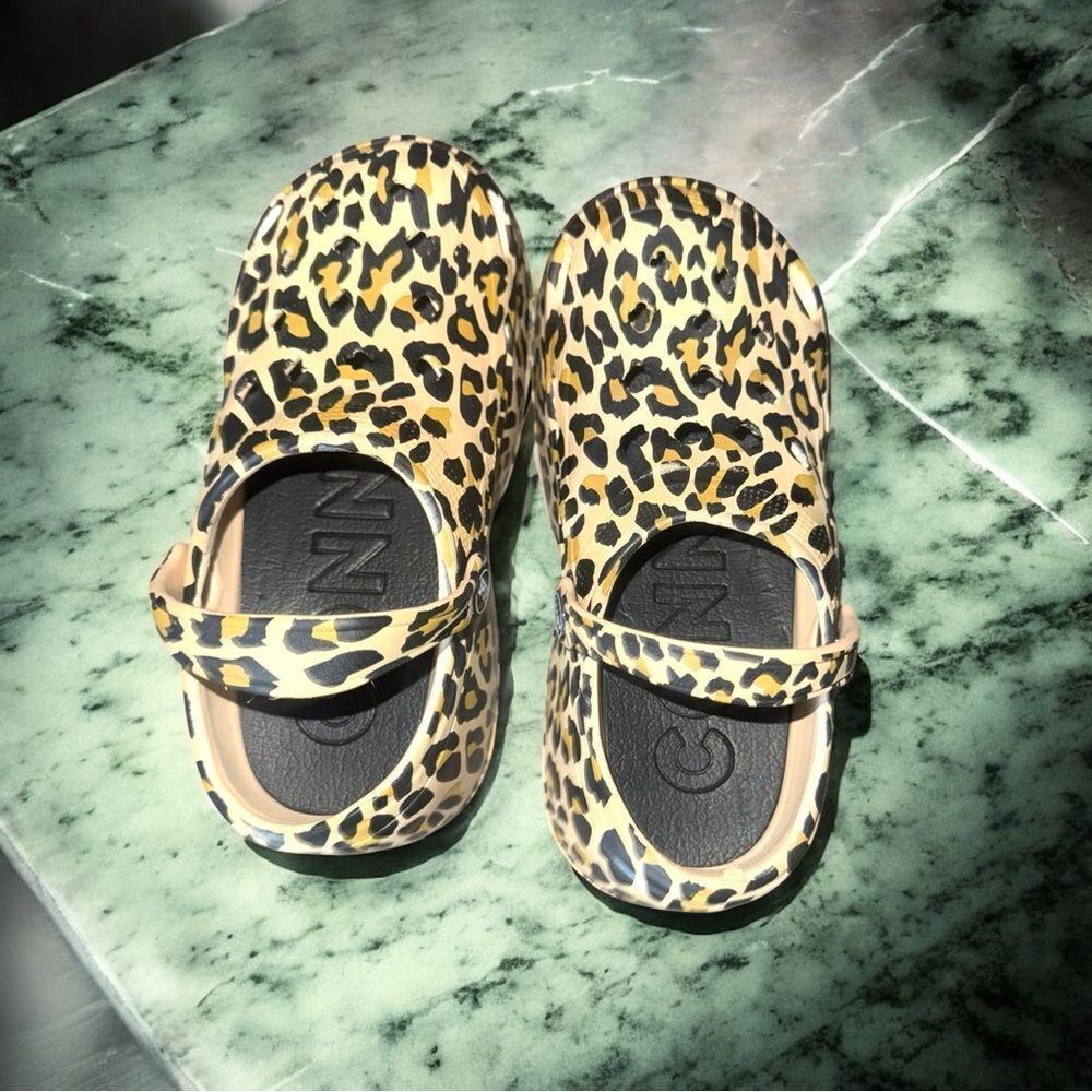 CROCS Leopard Print Platform Clog Mules - Tan & Black - Picture 4 of 10